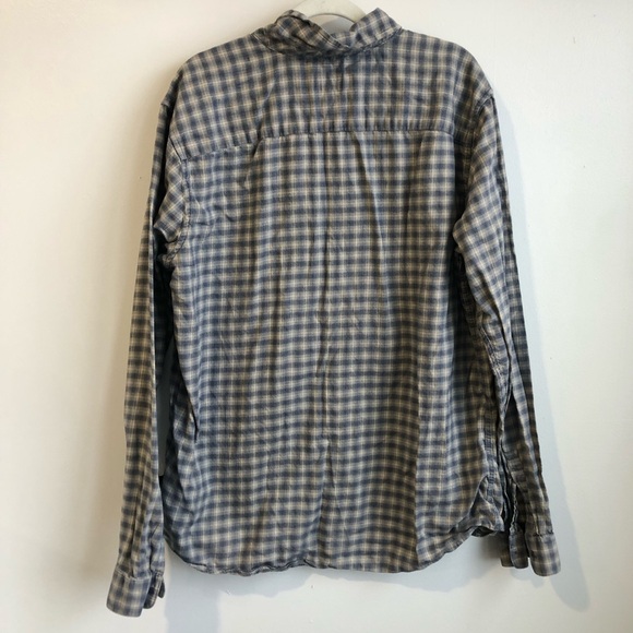 Patagonia button up shirt - Picture 2 of 4